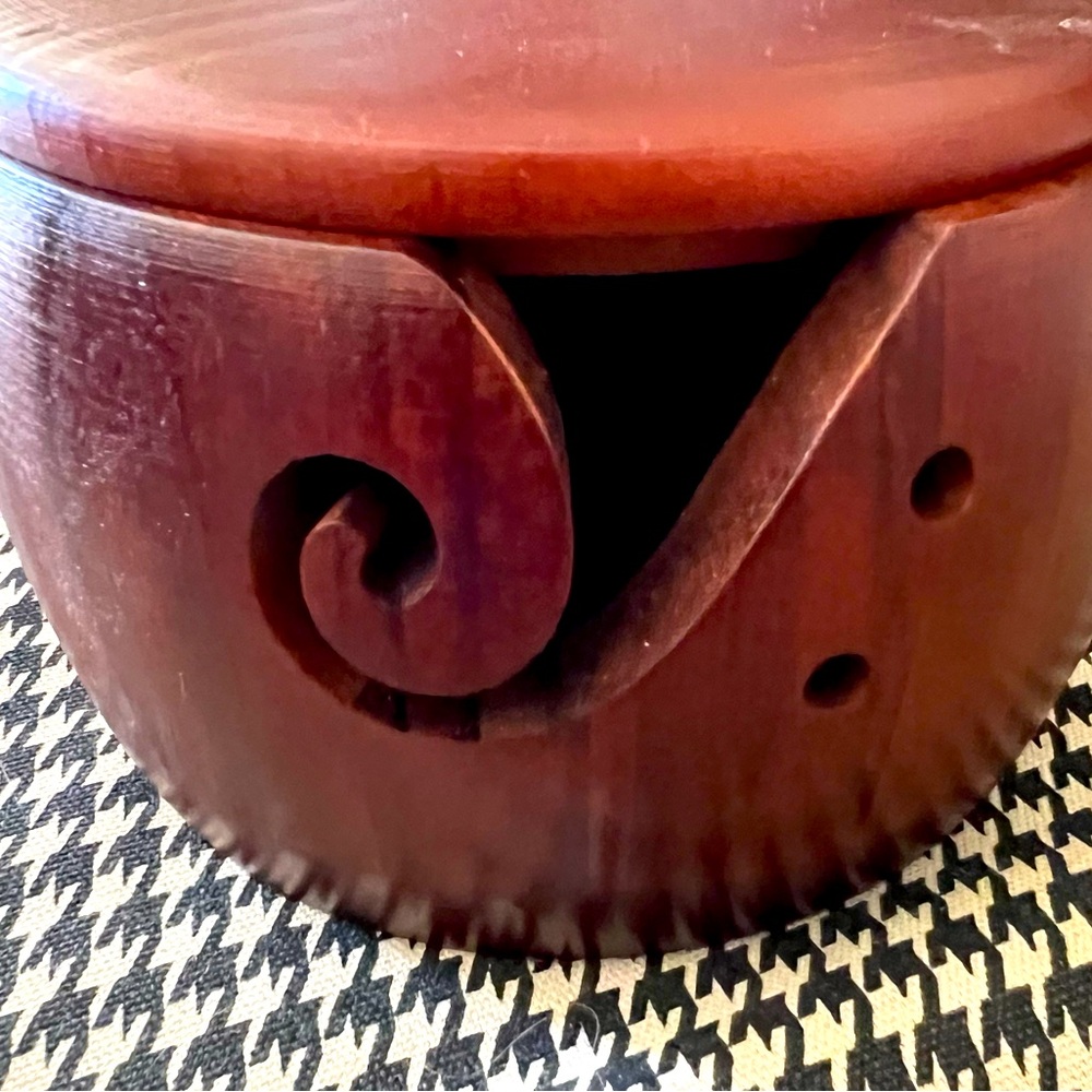 Yarn Bowl Ball Holder
